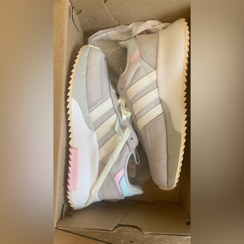 💗‼️ ADIDAS BRAND NEW ‼️💗 - Picture 4 of 6